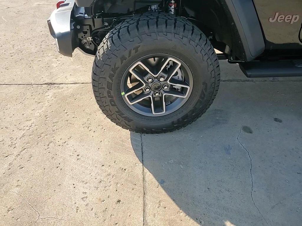 new 2025 Jeep Gladiator car, priced at $55,149