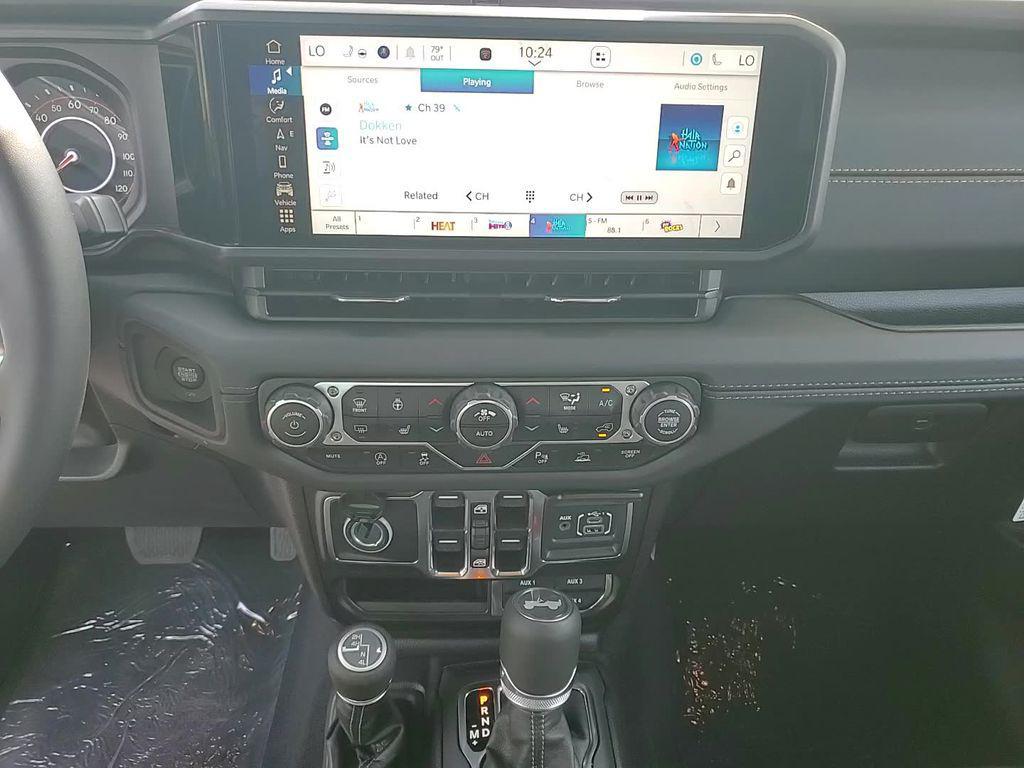 new 2025 Jeep Wrangler car, priced at $53,852