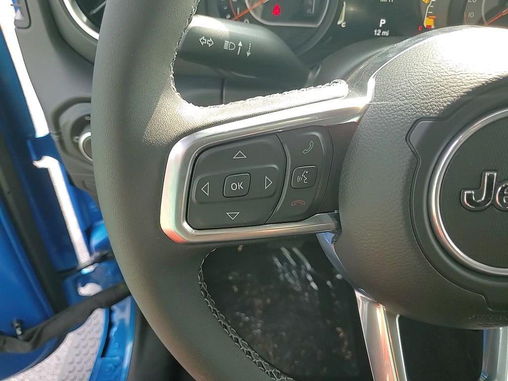 new 2025 Jeep Wrangler car, priced at $53,852