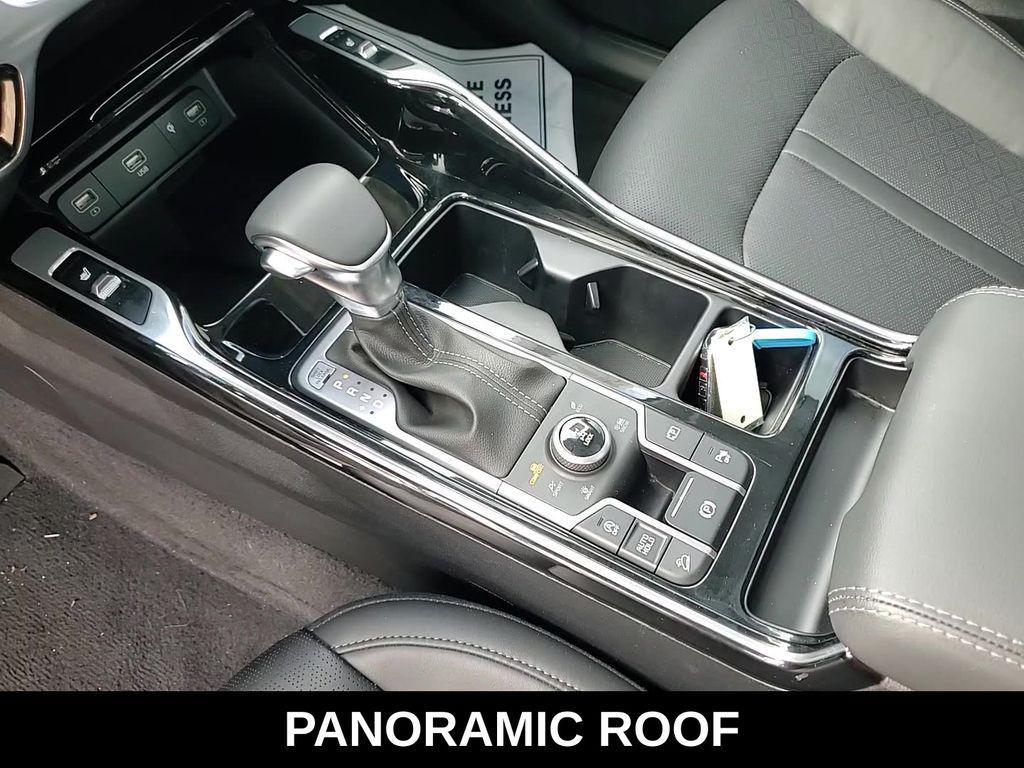 used 2023 Kia Sorento car, priced at $29,995