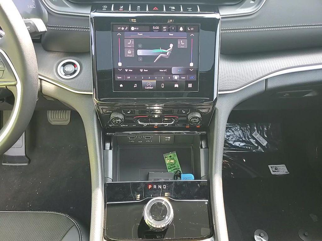 new 2025 Jeep Grand Cherokee L car, priced at $43,220