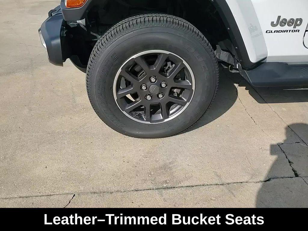 used 2021 Jeep Gladiator car, priced at $33,495