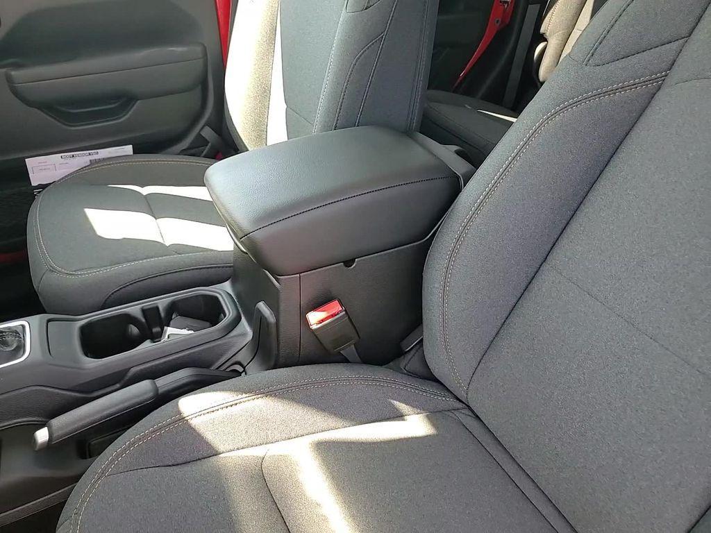 new 2025 Jeep Gladiator car, priced at $53,850