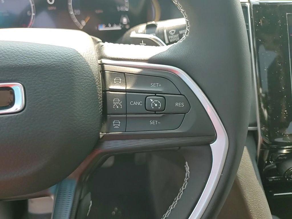 new 2025 Jeep Grand Cherokee L car, priced at $38,293