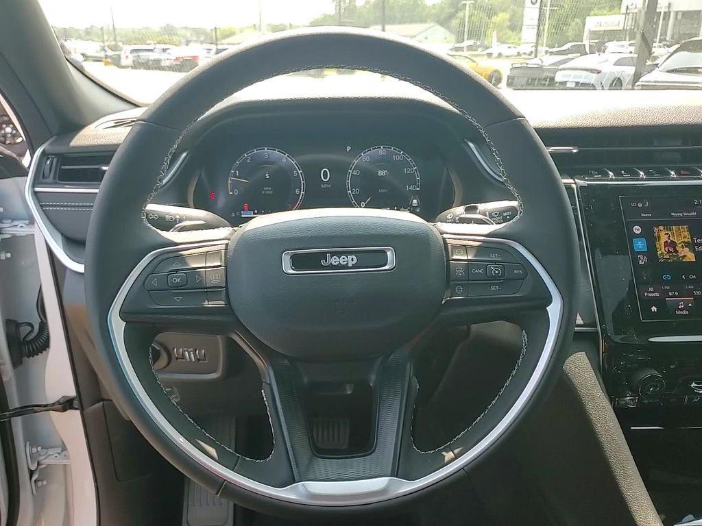 new 2025 Jeep Grand Cherokee L car, priced at $38,293