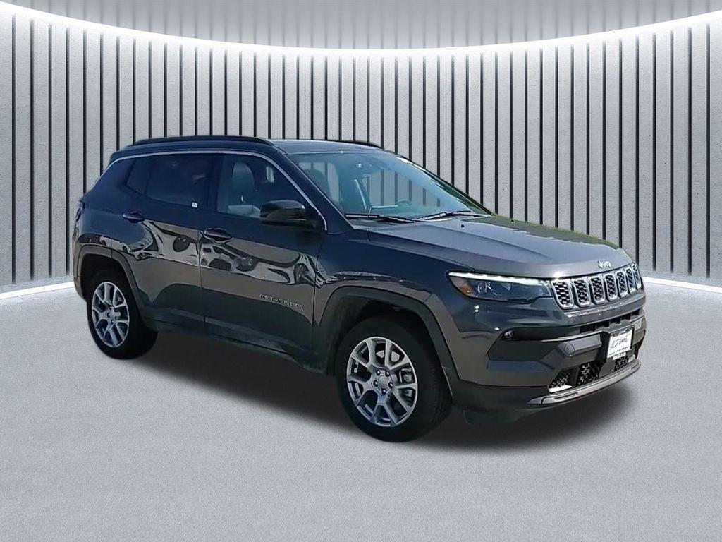 new 2024 Jeep Compass car, priced at $27,504