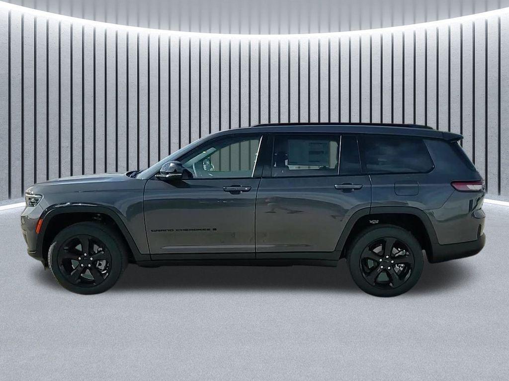 new 2025 Jeep Grand Cherokee L car, priced at $46,852