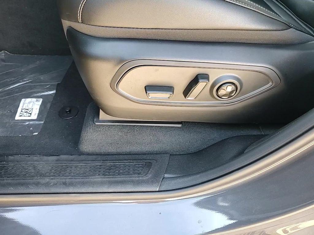 new 2025 Jeep Grand Cherokee L car, priced at $46,852