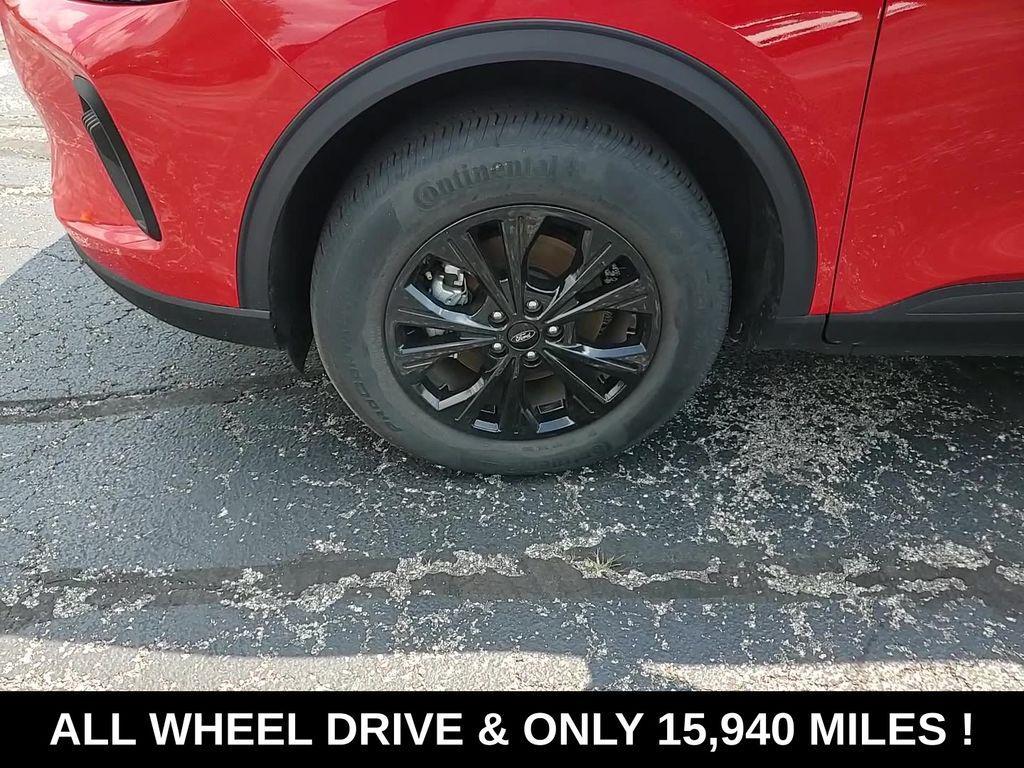 used 2024 Ford Escape car, priced at $20,949