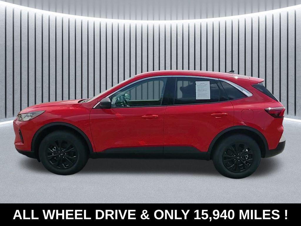 used 2024 Ford Escape car, priced at $20,949