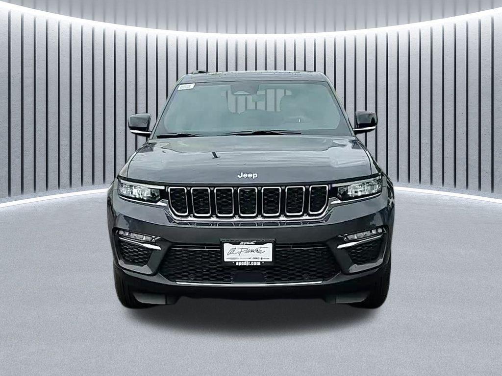 new 2025 Jeep Grand Cherokee car, priced at $45,392