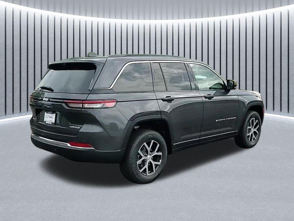 new 2025 Jeep Grand Cherokee car, priced at $45,392