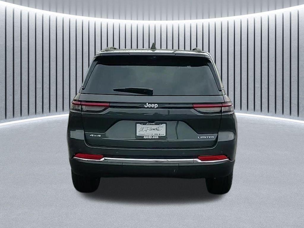 new 2025 Jeep Grand Cherokee car, priced at $45,392