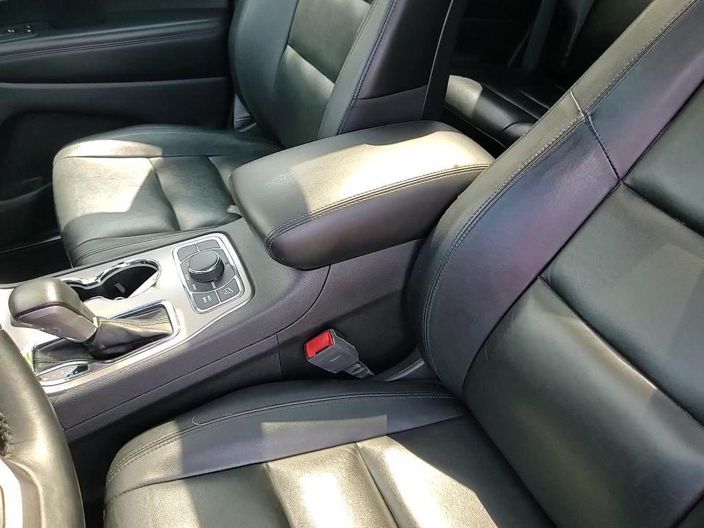 used 2021 Jeep Grand Cherokee car, priced at $23,202