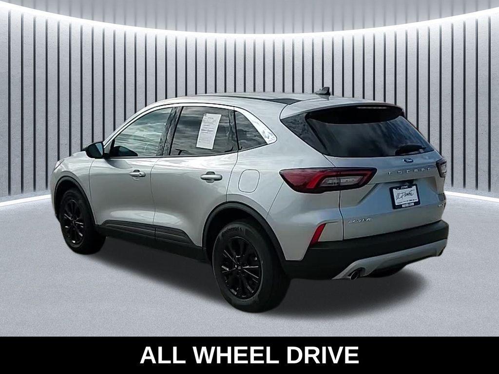 used 2024 Ford Escape car, priced at $19,995