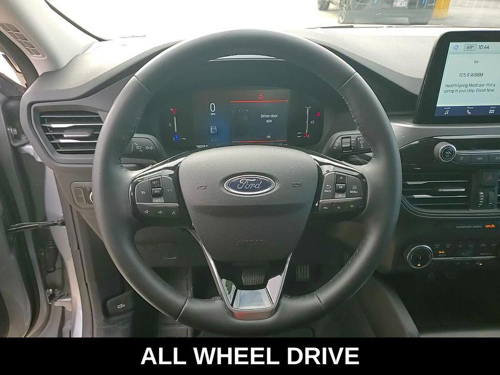 used 2024 Ford Escape car, priced at $19,995