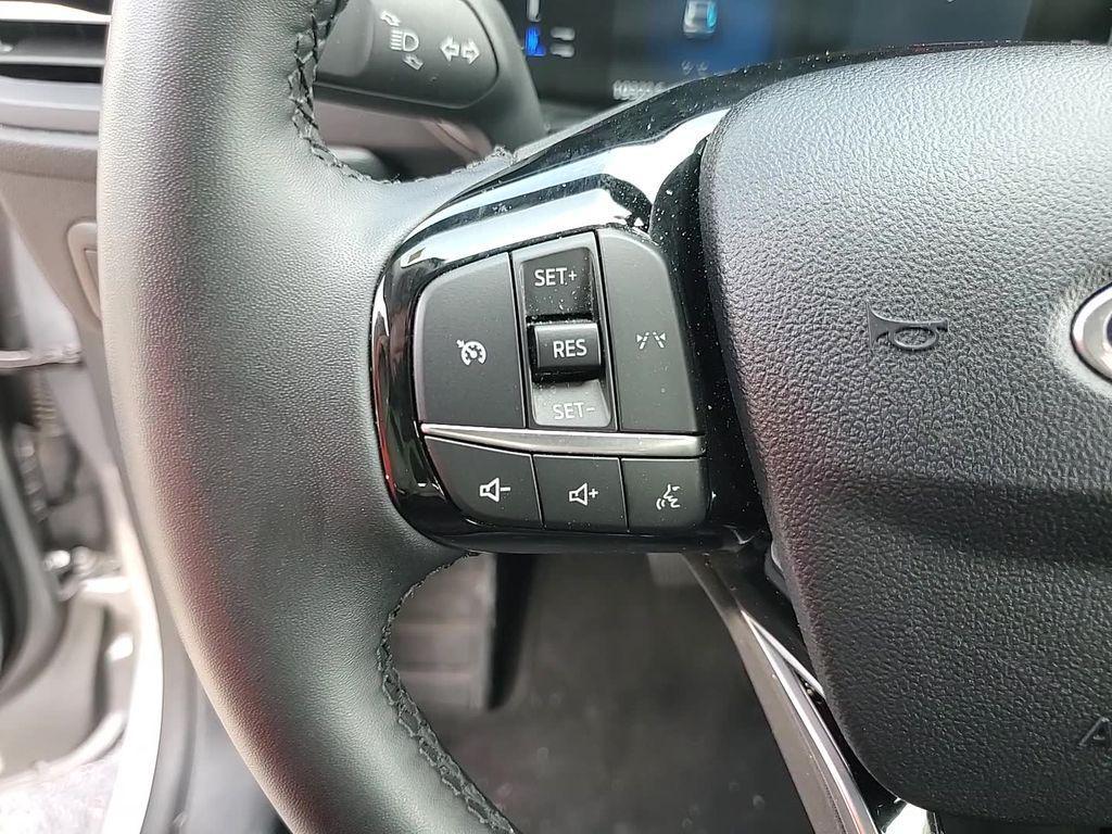 used 2024 Ford Escape car, priced at $23,246