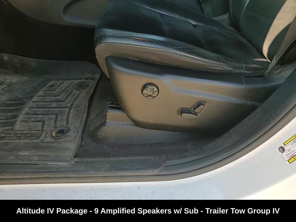 used 2017 Jeep Grand Cherokee car, priced at $14,288