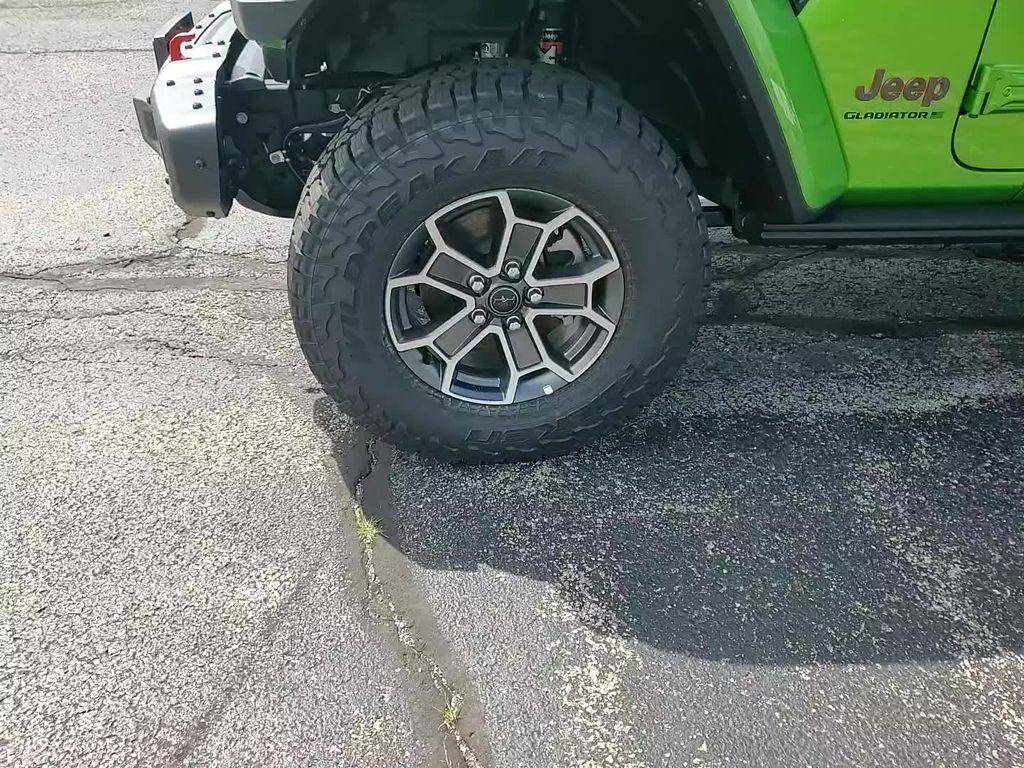 new 2025 Jeep Gladiator car, priced at $56,643