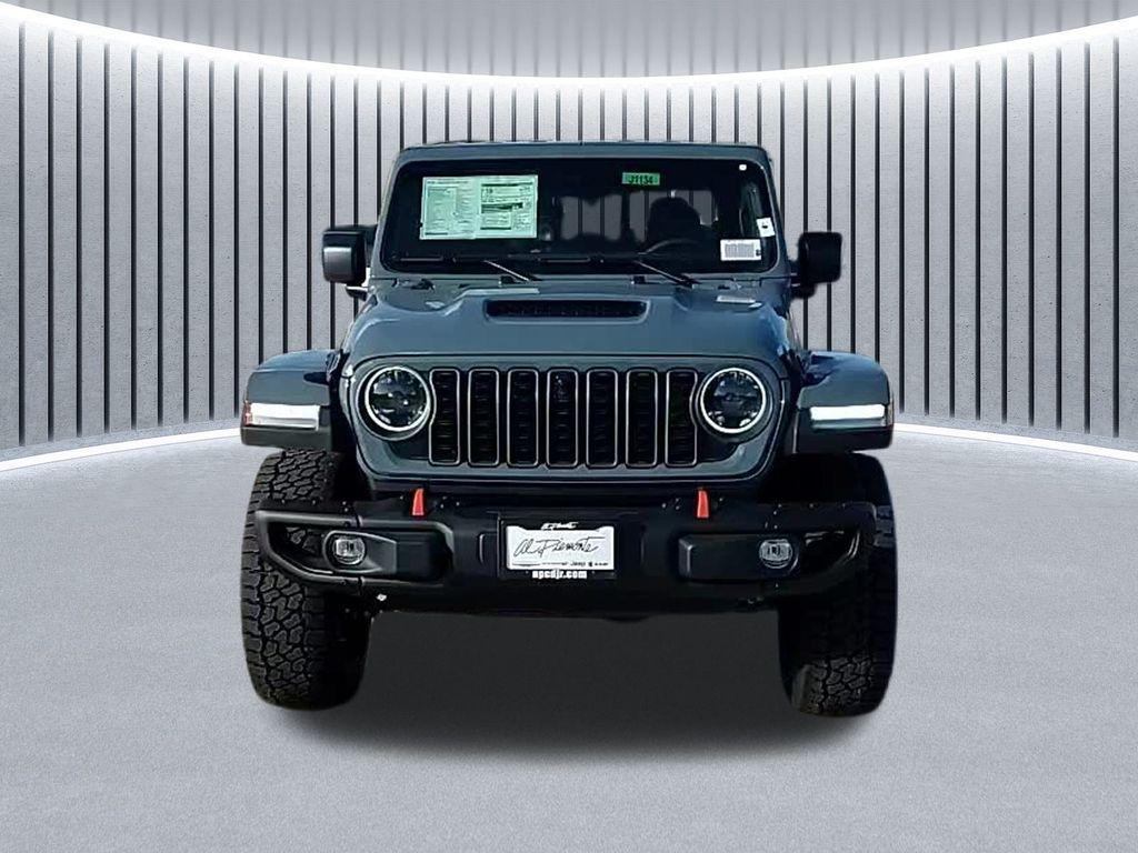new 2025 Jeep Gladiator car