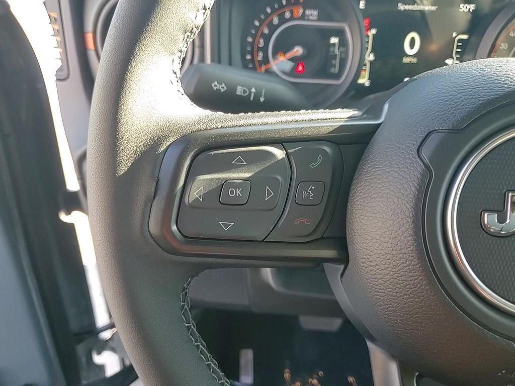 new 2025 Jeep Gladiator car