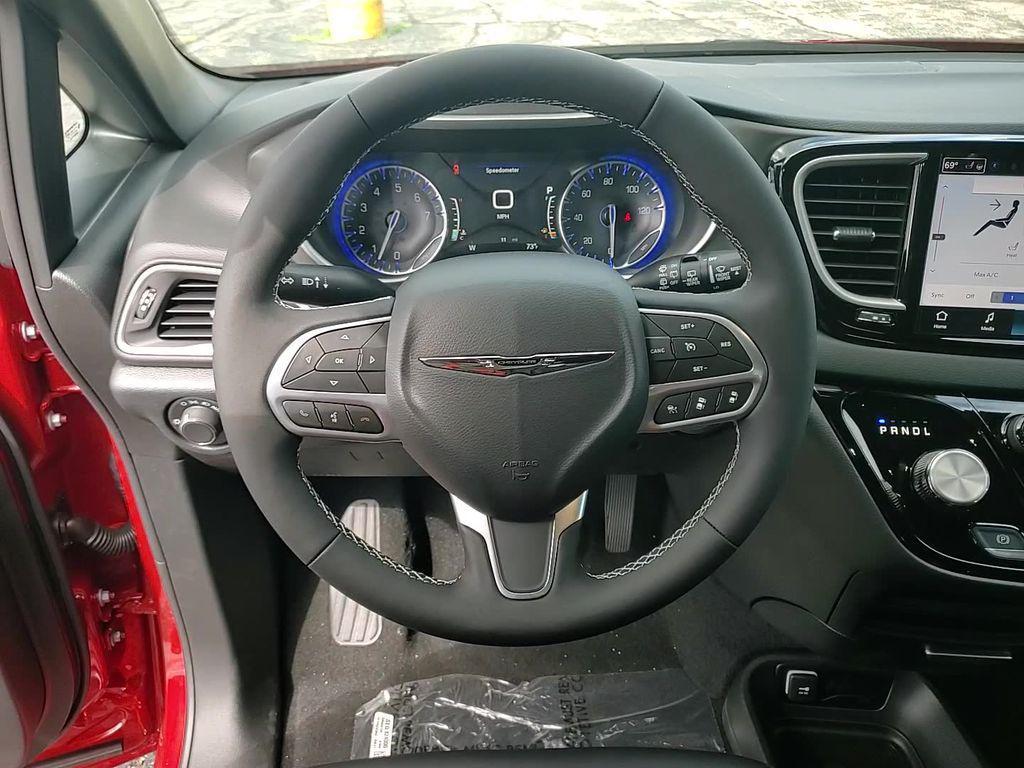 new 2025 Chrysler Voyager car, priced at $36,011