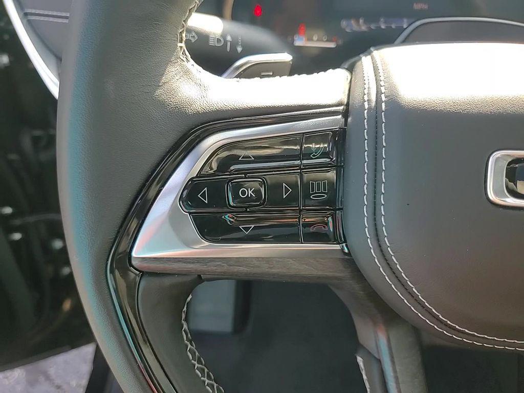 new 2025 Jeep Grand Cherokee L car, priced at $58,423