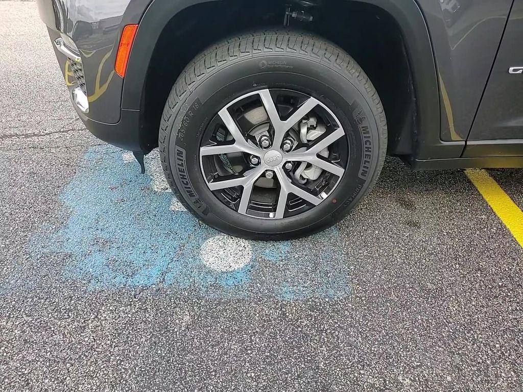 new 2025 Jeep Grand Cherokee car