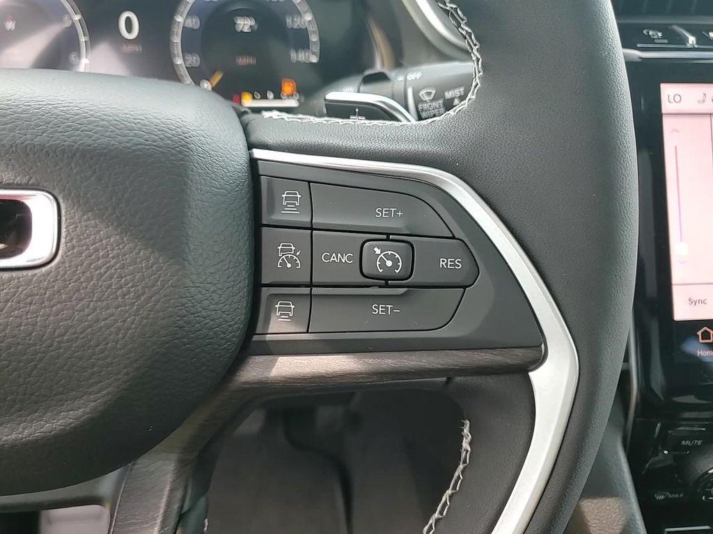 new 2025 Jeep Grand Cherokee car