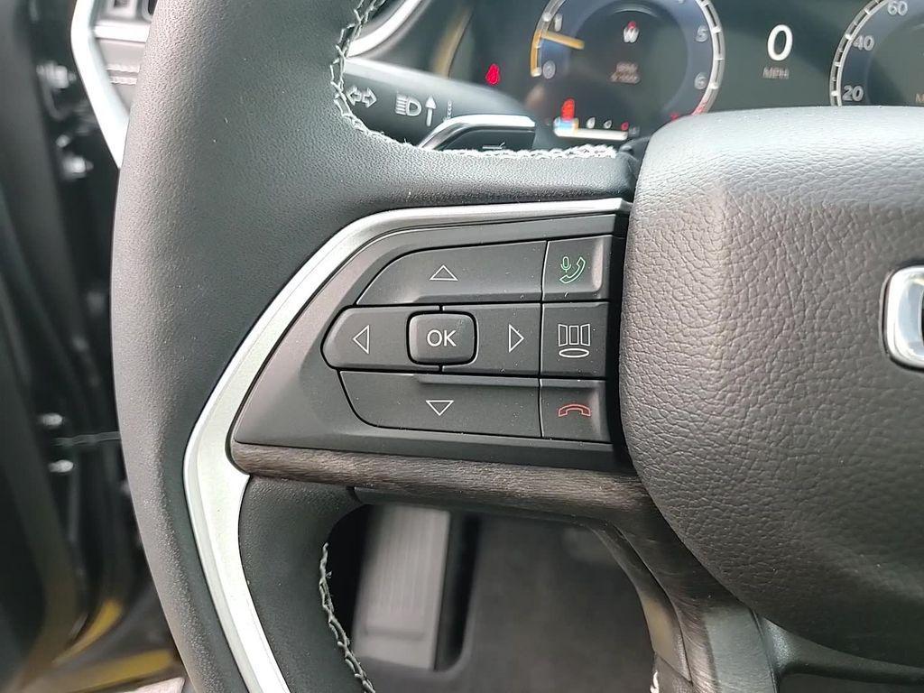 new 2025 Jeep Grand Cherokee car