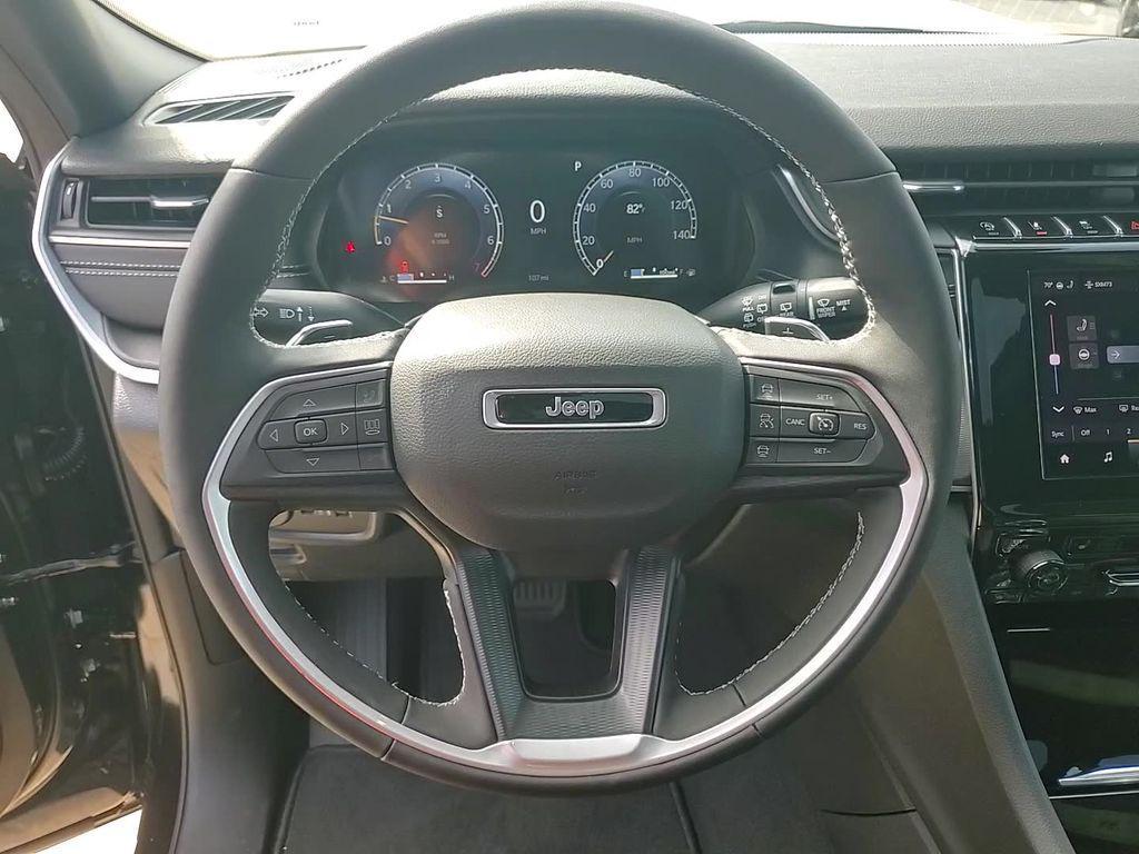 new 2025 Jeep Grand Cherokee car, priced at $39,807