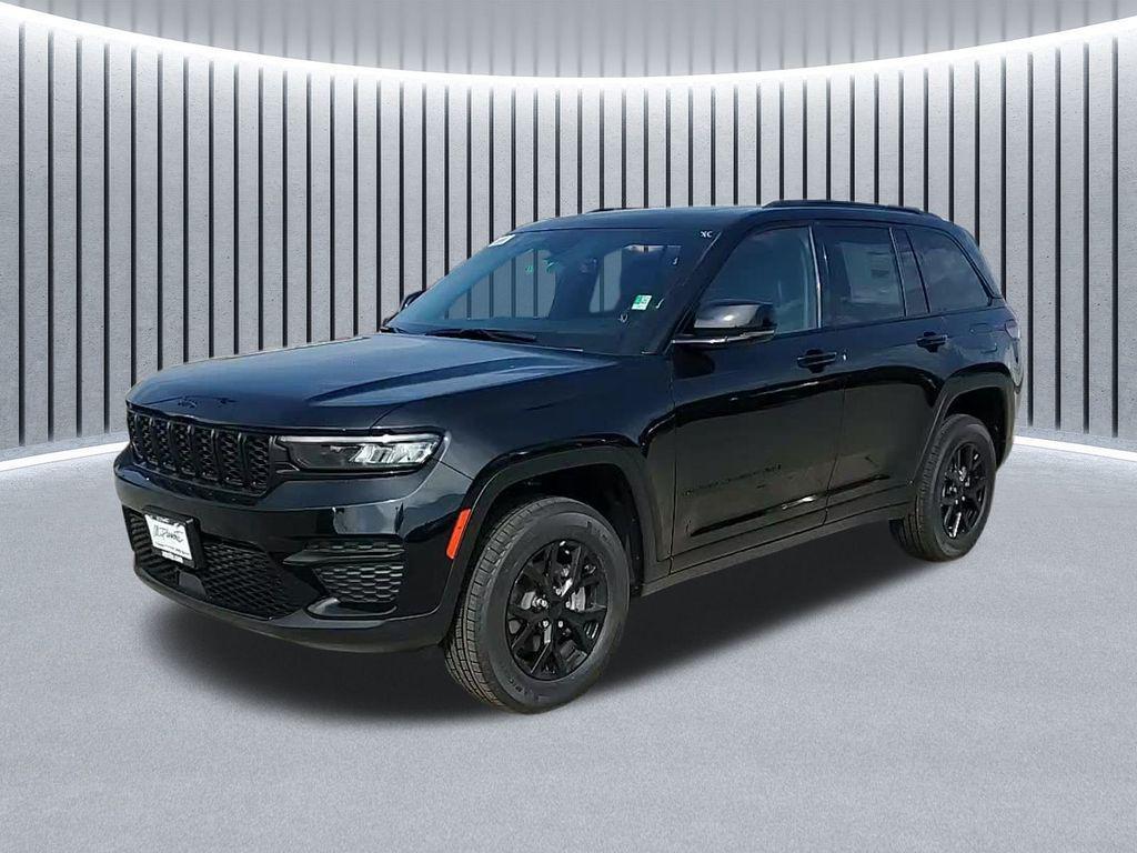 new 2025 Jeep Grand Cherokee car, priced at $39,807