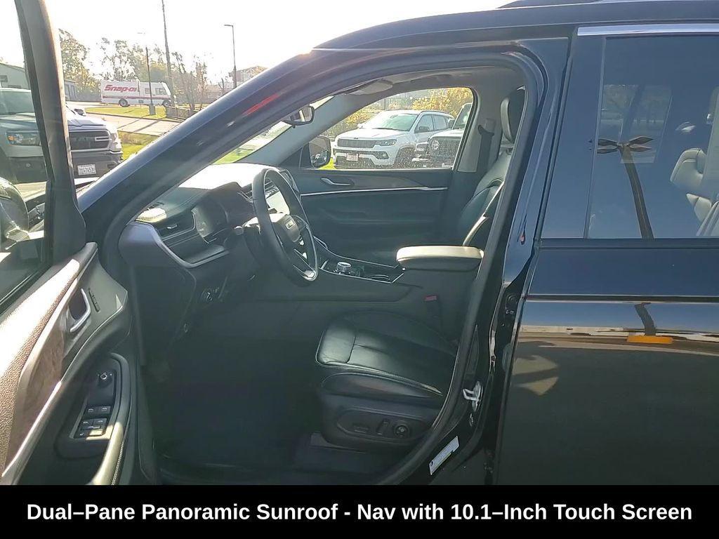 used 2022 Jeep Grand Cherokee car, priced at $29,995