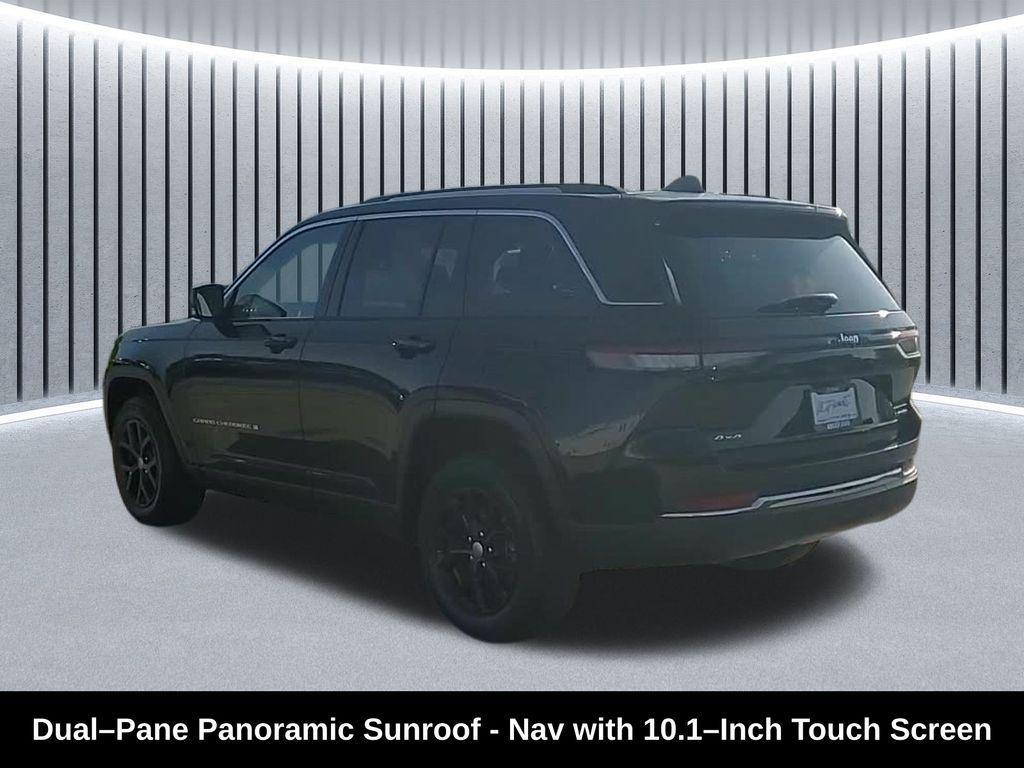used 2022 Jeep Grand Cherokee car, priced at $29,995