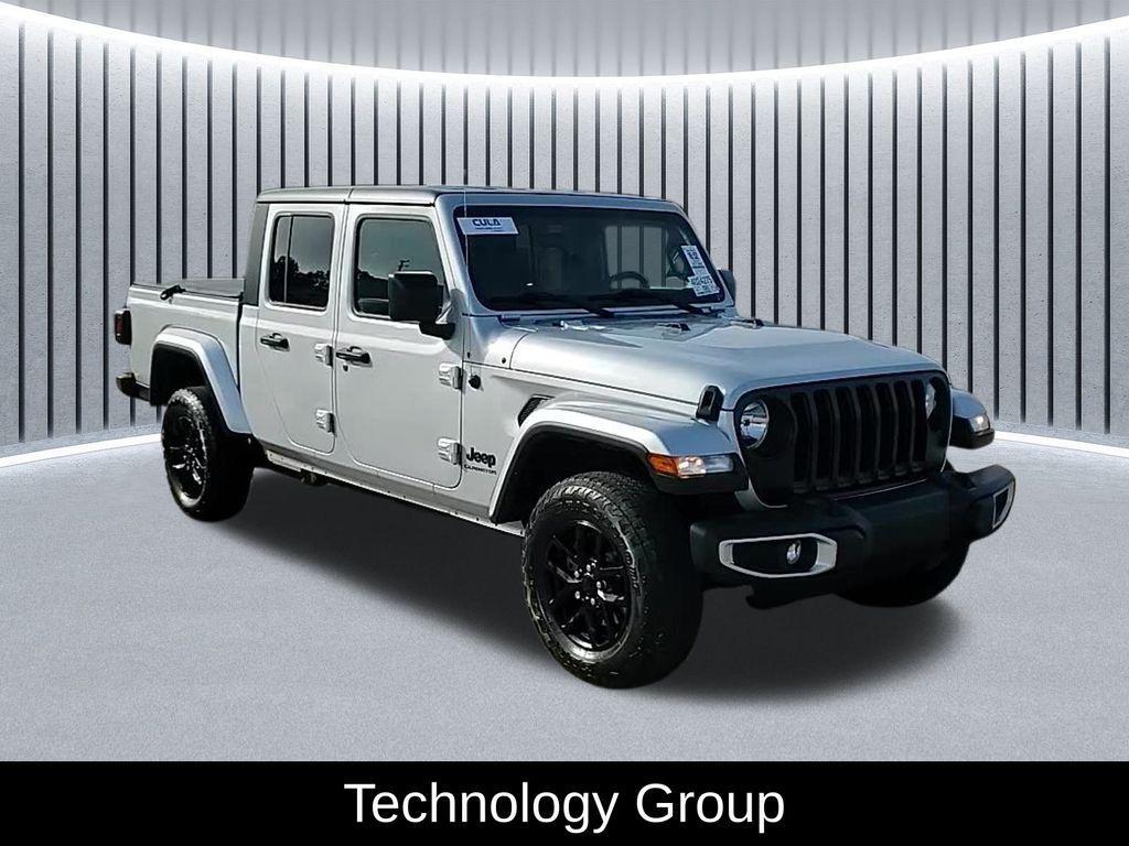 used 2022 Jeep Gladiator car, priced at $30,403