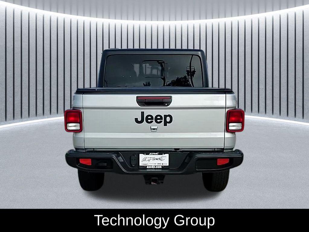 used 2022 Jeep Gladiator car, priced at $30,403