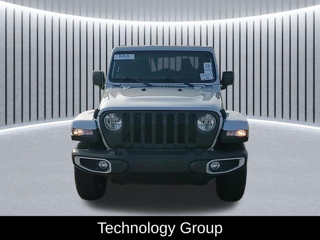 used 2022 Jeep Gladiator car, priced at $30,403