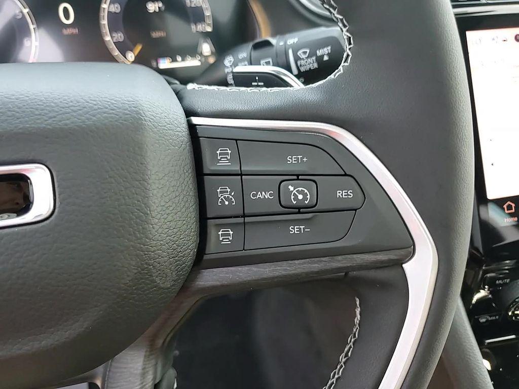 new 2025 Jeep Grand Cherokee L car, priced at $47,032
