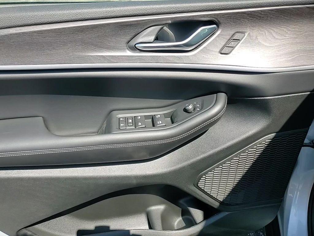 new 2025 Jeep Grand Cherokee L car, priced at $47,032