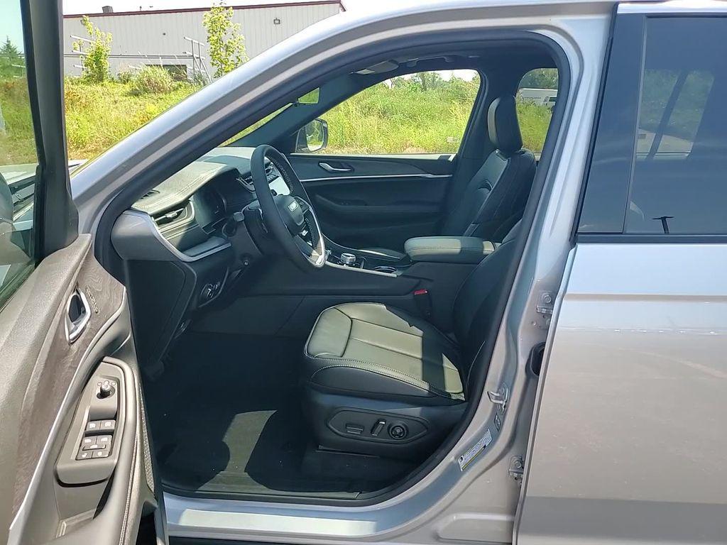 new 2025 Jeep Grand Cherokee L car, priced at $47,032