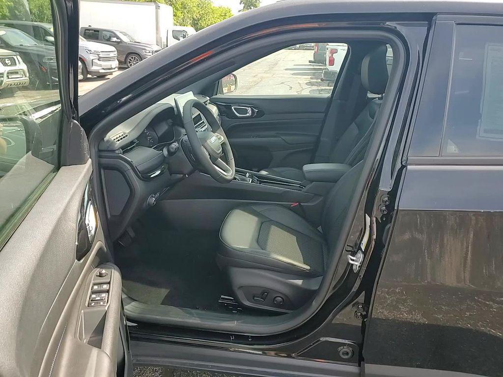 new 2025 Jeep Compass car, priced at $34,835