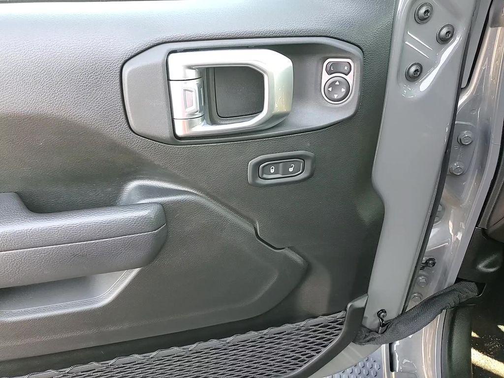 used 2022 Jeep Wrangler Unlimited car, priced at $37,995