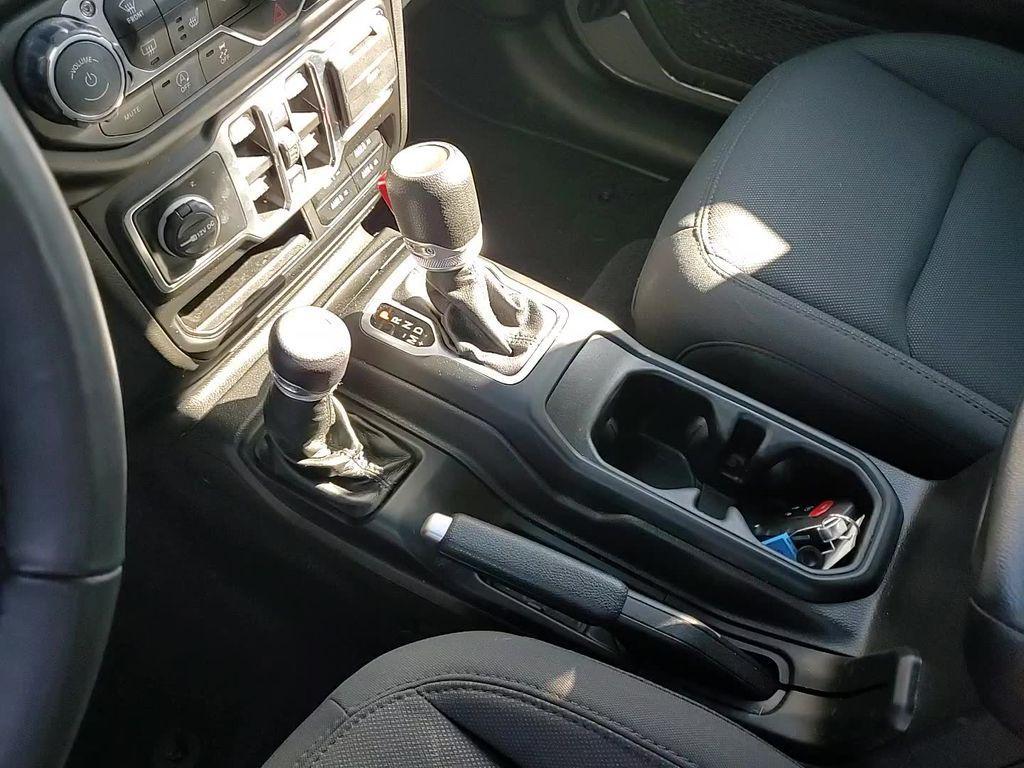 used 2022 Jeep Wrangler Unlimited car, priced at $37,995