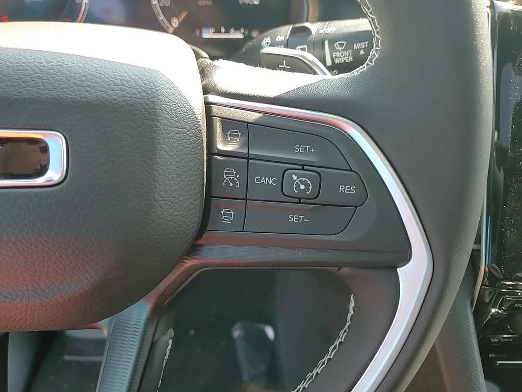 new 2025 Jeep Grand Cherokee L car, priced at $38,828