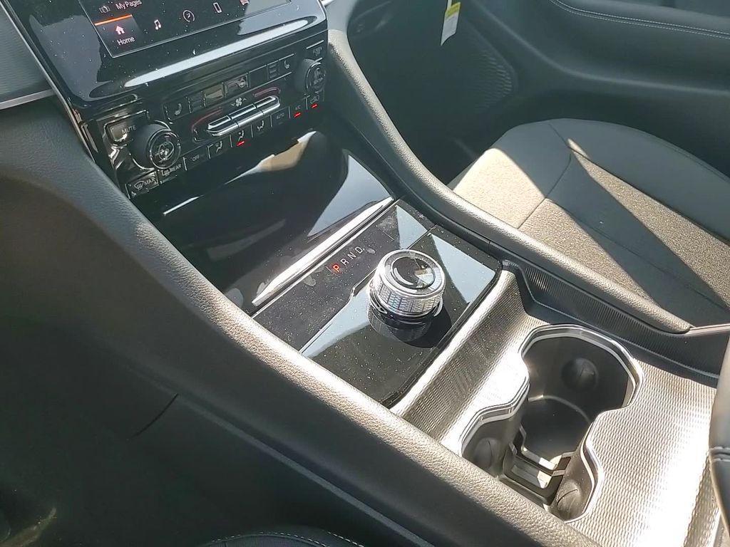 new 2025 Jeep Grand Cherokee L car, priced at $38,828