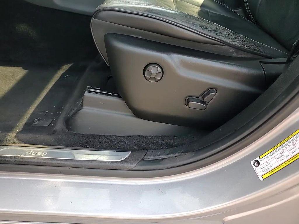 used 2014 Jeep Grand Cherokee car, priced at $11,908