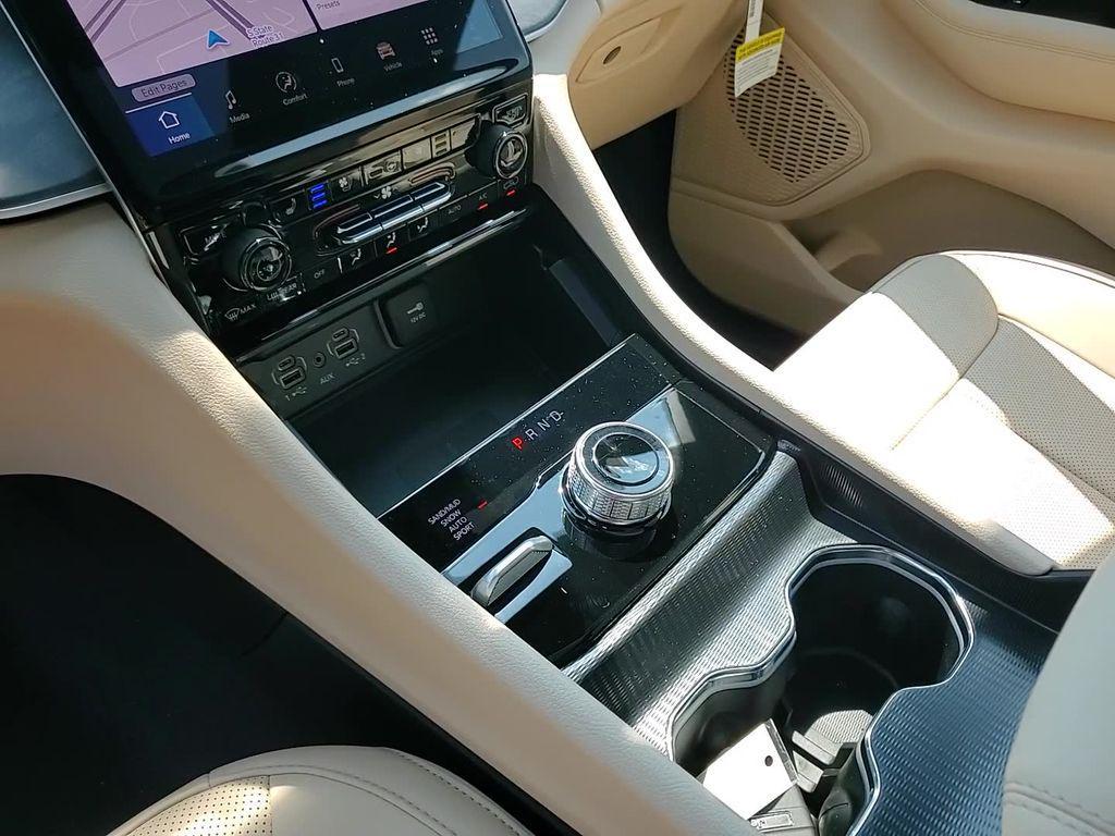 new 2025 Jeep Grand Cherokee L car, priced at $47,032