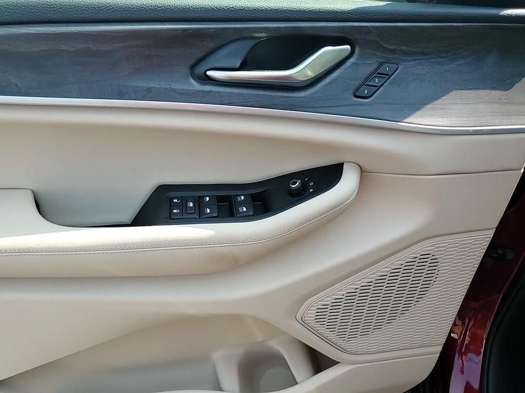 new 2025 Jeep Grand Cherokee L car, priced at $47,032