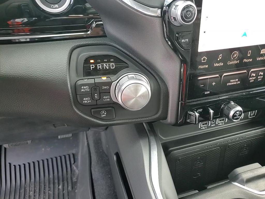 new 2025 Ram 1500 car, priced at $67,554