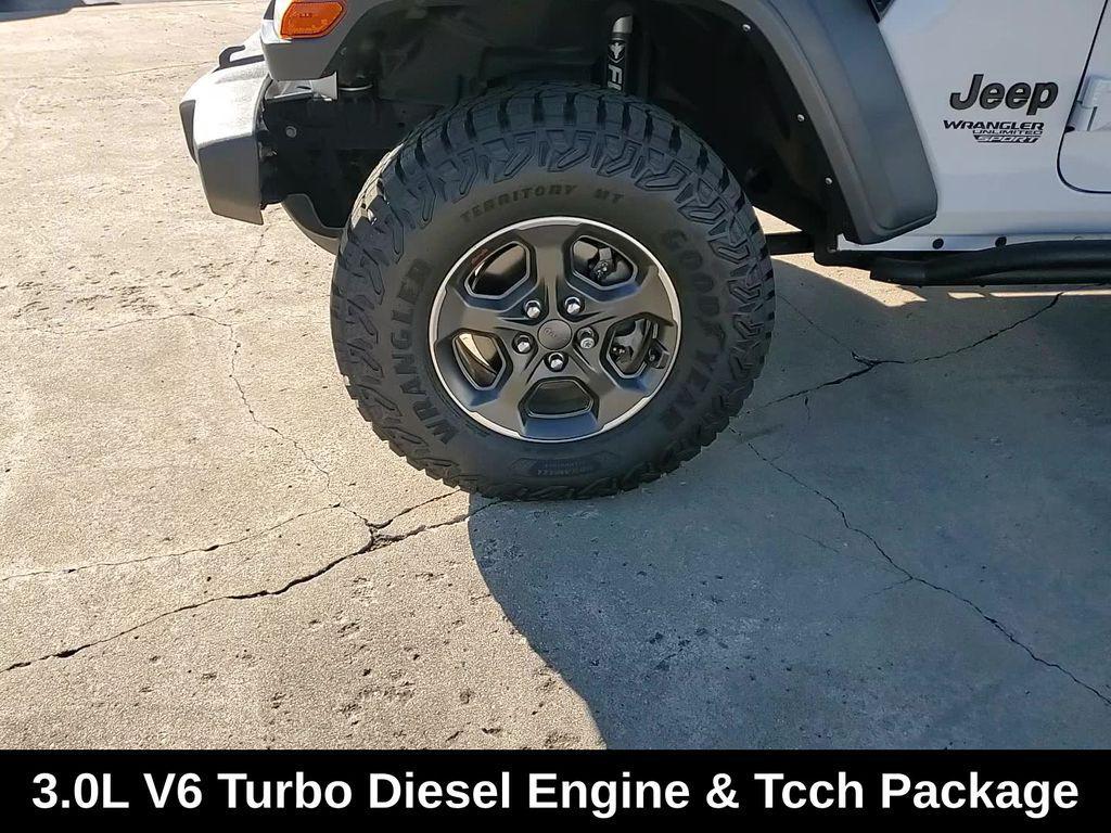 used 2021 Jeep Wrangler Unlimited car, priced at $27,688